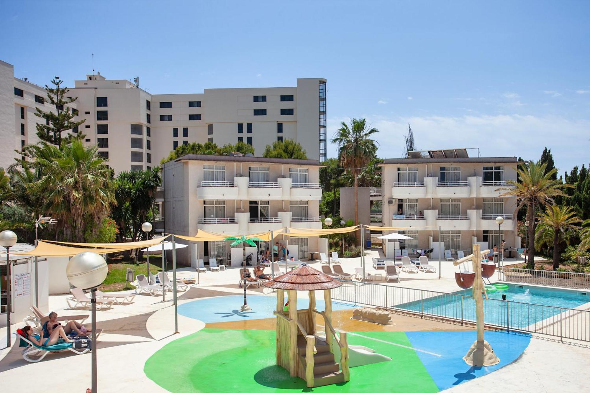 Apartament Bj Club *
